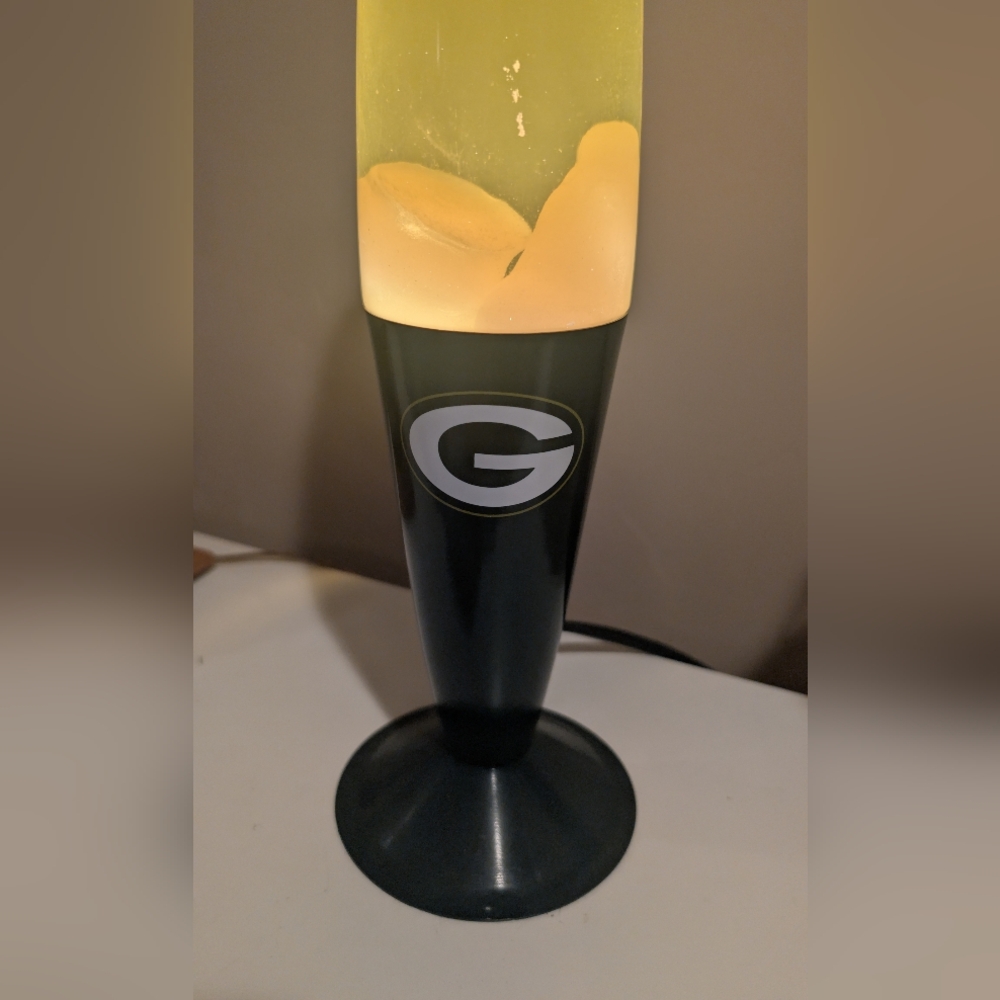 Green Team Logo Lava Lamp - Vintage - Picture 2 of 3